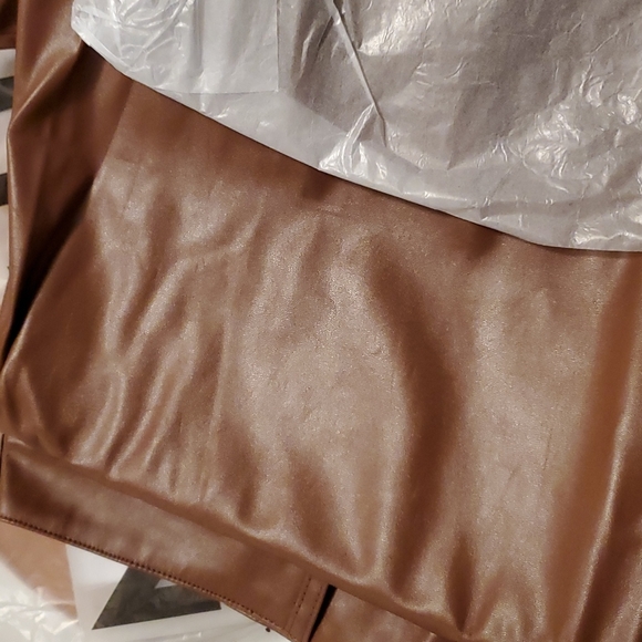 Shein plus women's vegan leather pants - Picture 7 of 10